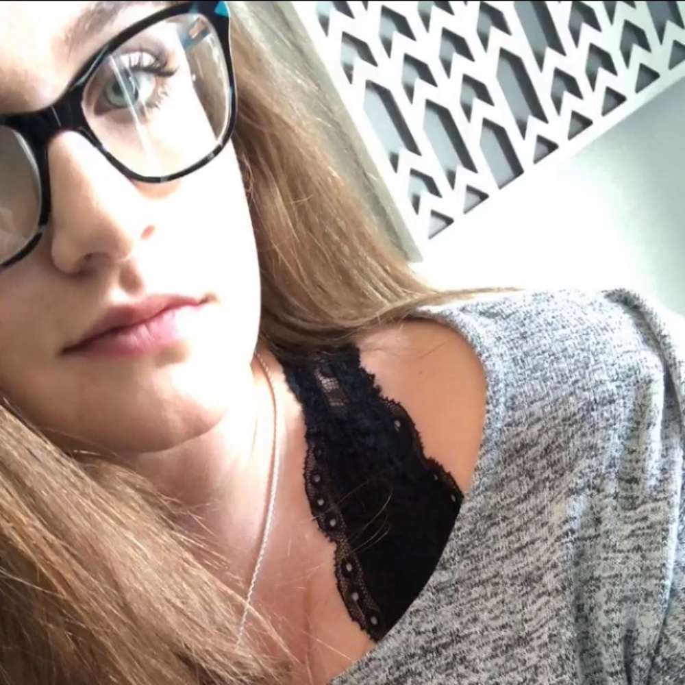 Meet your Posher, Breanna